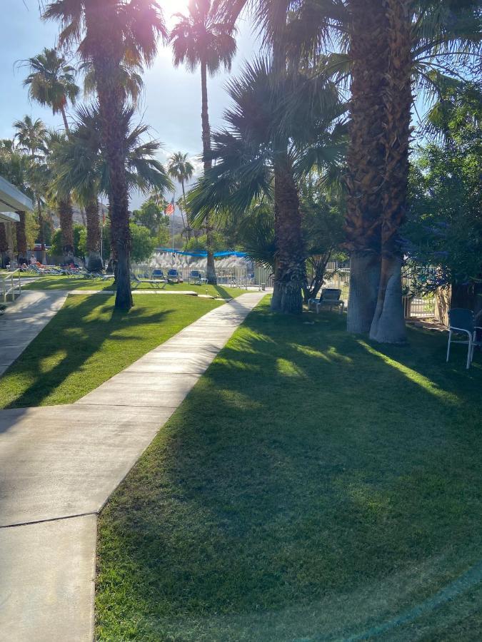 Ccbc Resort Hotel - A Gay Men'S Resort Cathedral City Esterno foto