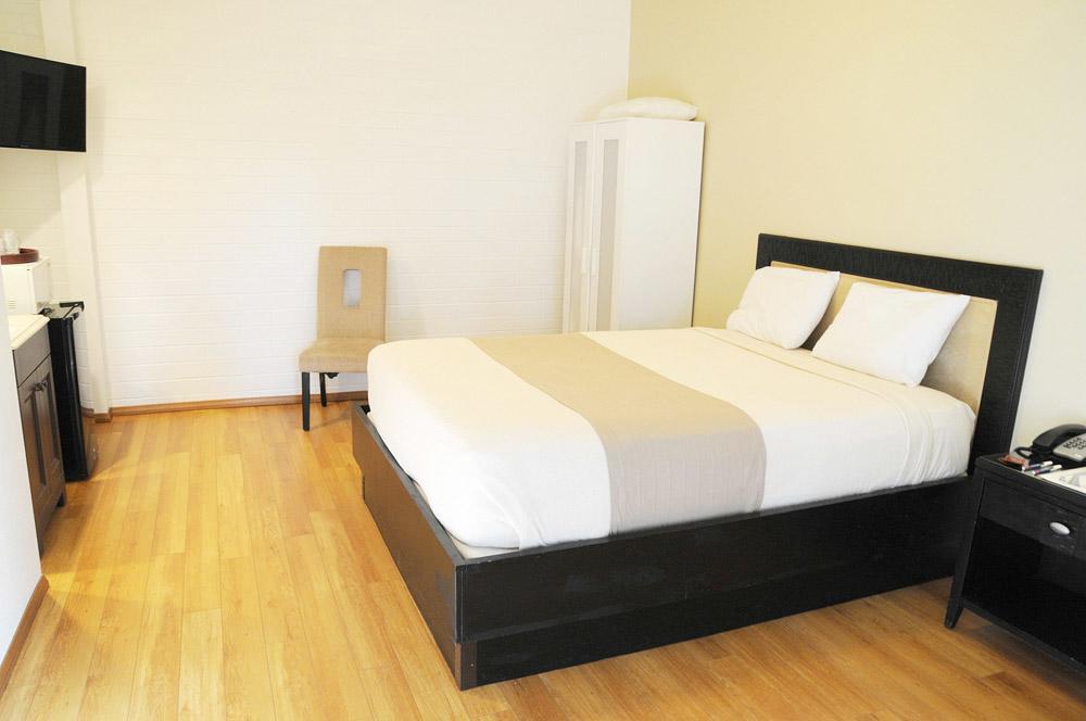 Ccbc Resort Hotel - A Gay Men'S Resort Cathedral City Esterno foto