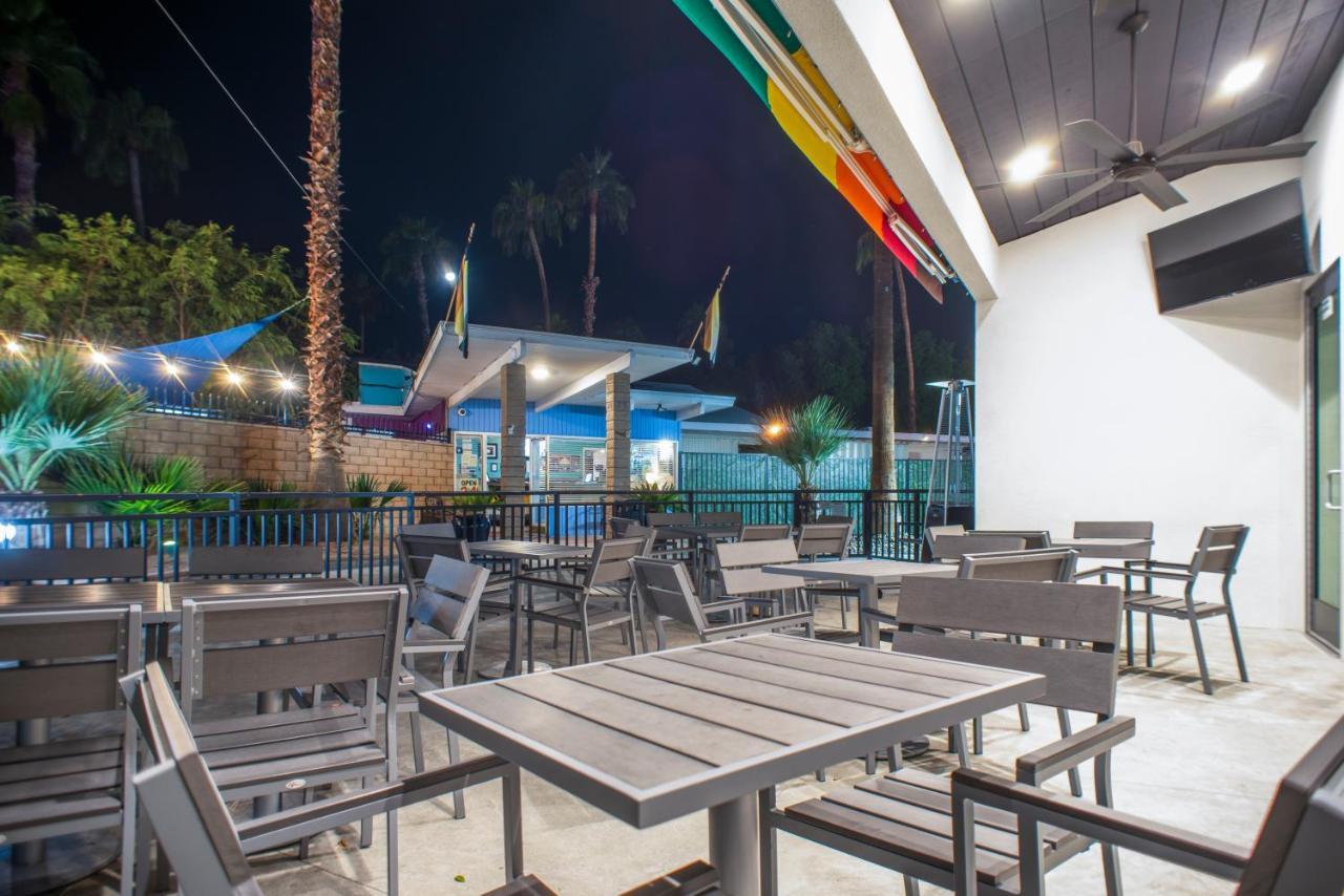Ccbc Resort Hotel - A Gay Men'S Resort Cathedral City Esterno foto